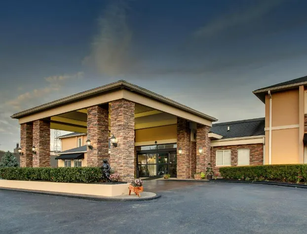 Greenfield Inn and Suites Elizabethtown, KY I65 Exit 94 hotel detail image 1