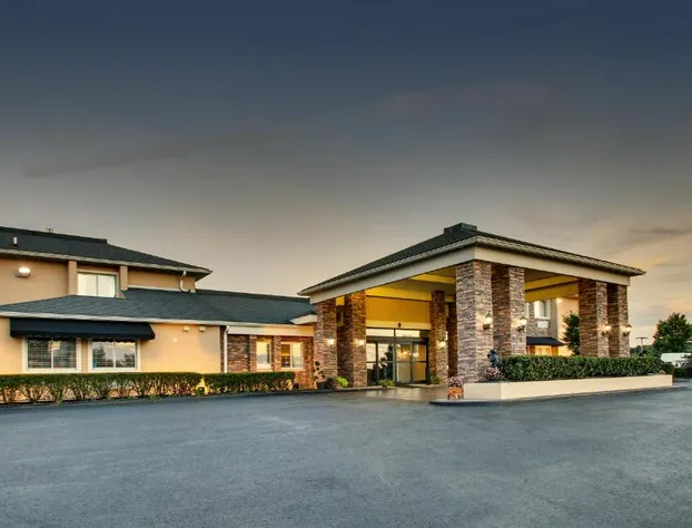 Greenfield Inn and Suites Elizabethtown, KY I65 Exit 94 hotel detail image 3