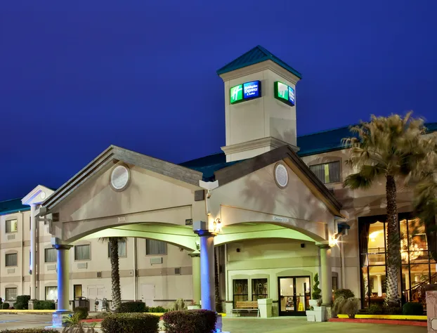 Holiday Inn Express Hotel & Suites Lake Charles by IHG hotel detail image 2