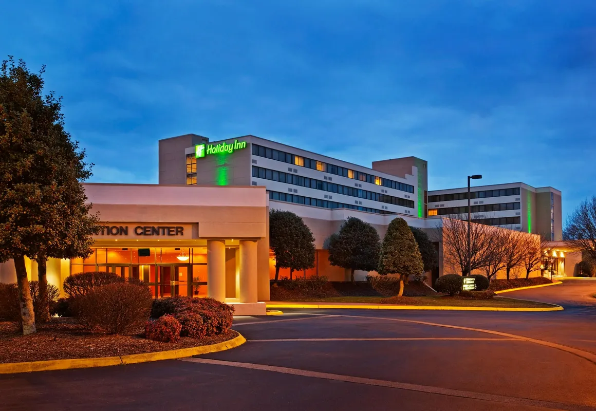 Holiday Inn by IHG hotel hero