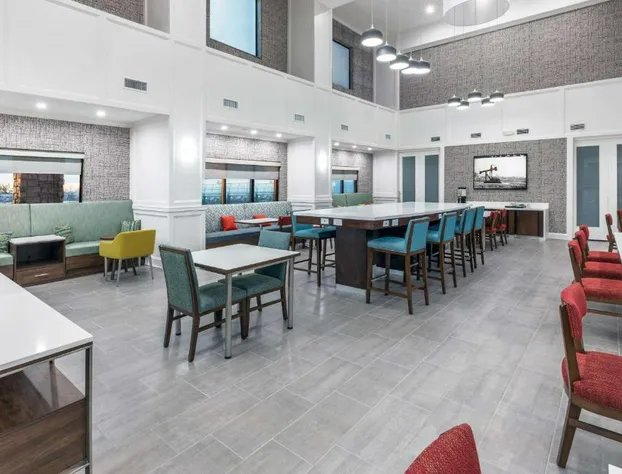 Hampton Inn & Suites Dallas I-30 Cockrell Hill hotel detail image 3