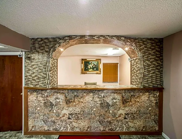 Econo Lodge hotel detail image 2