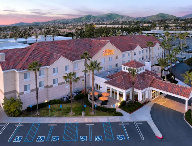 Hilton Garden Inn Irvine East/Lake Forest hotel detail image 1