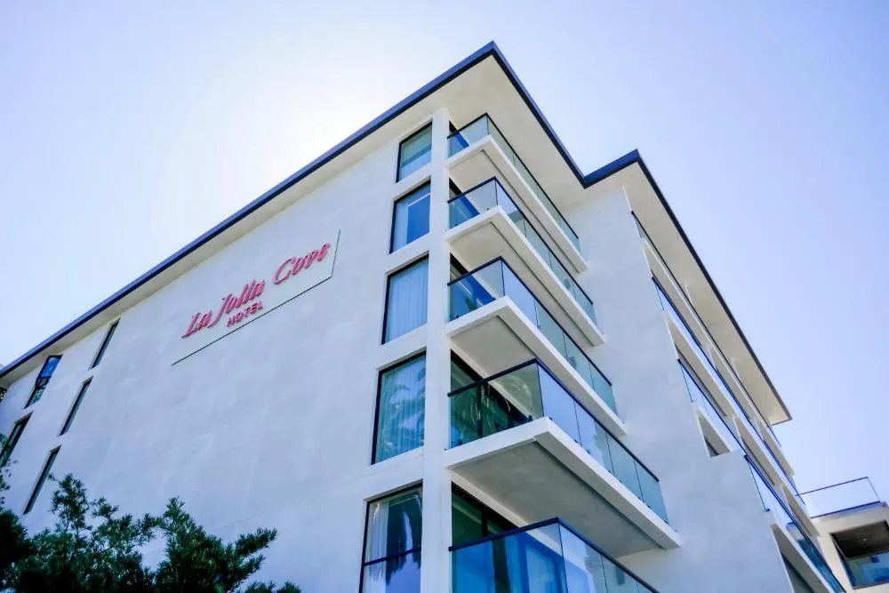 La Jolla Cove Suites hotel hero