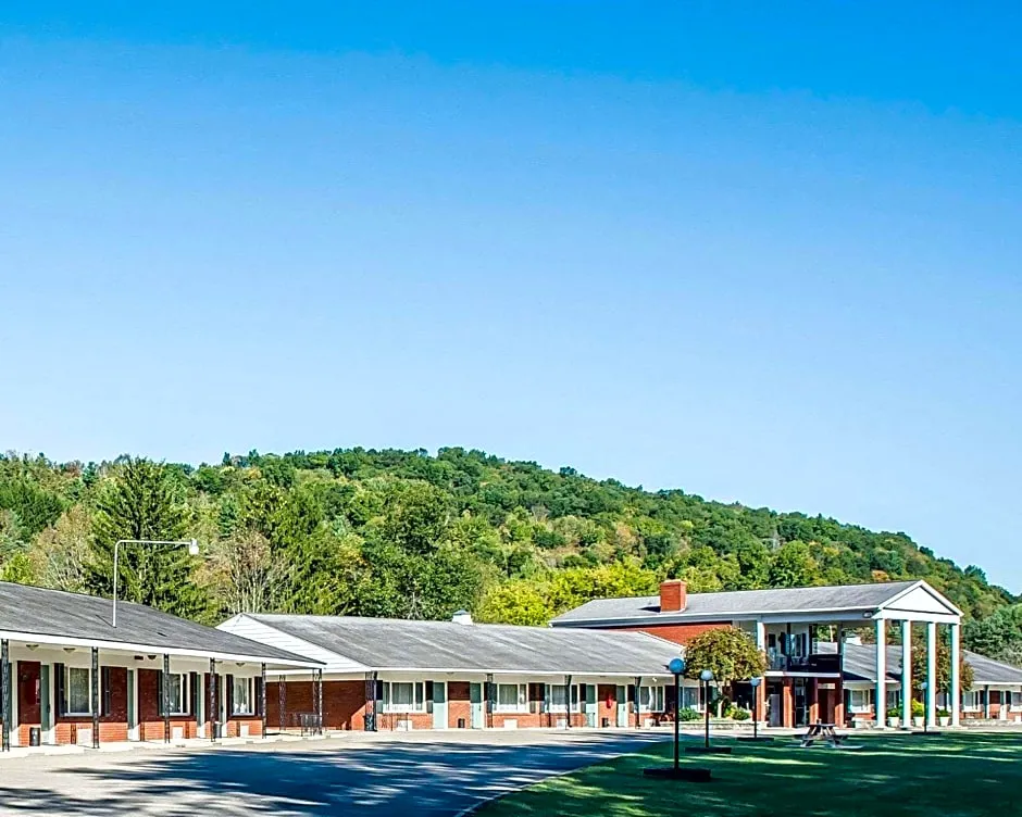 Rodeway Inn Marshall Manor Horseheads hotel hero