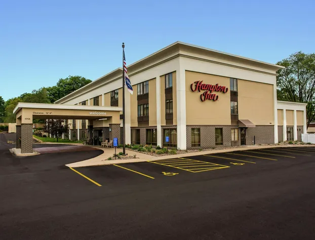 Hampton Inn Rochester-South hotel detail image 1