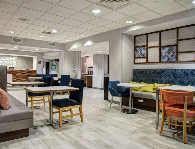 Hampton Inn Rochester-South hotel detail image 3