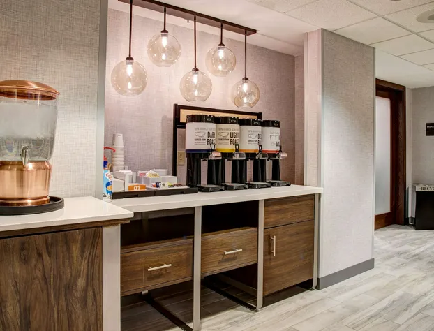 Hampton Inn Rochester-South hotel detail image 4