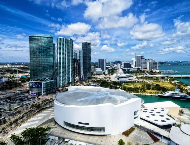 Holiday Inn Port of Miami - Downtown by IHG hotel detail image 2