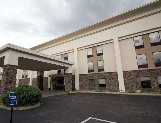 Hampton Inn Kent/Akron Area hotel detail image 3