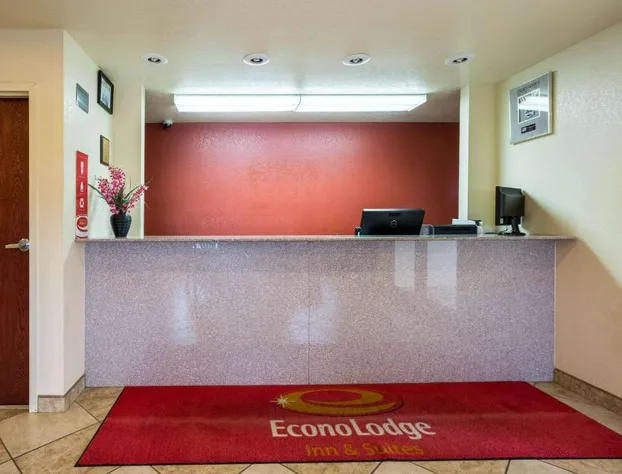 Econo Lodge Inn & Suites Searcy hotel detail image 4