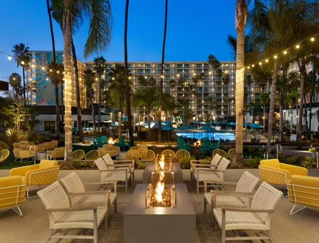 Town and Country San Diego hotel detail image 4