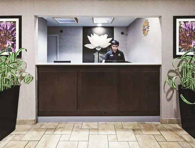 La Quinta Inn & Suites by Wyndham N Little Rock-McCain Mall hotel detail image 2