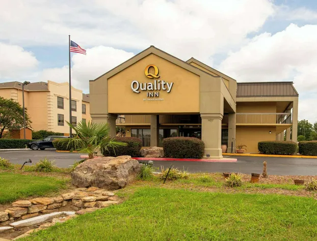 Quality Inn Monroe hotel detail image 1