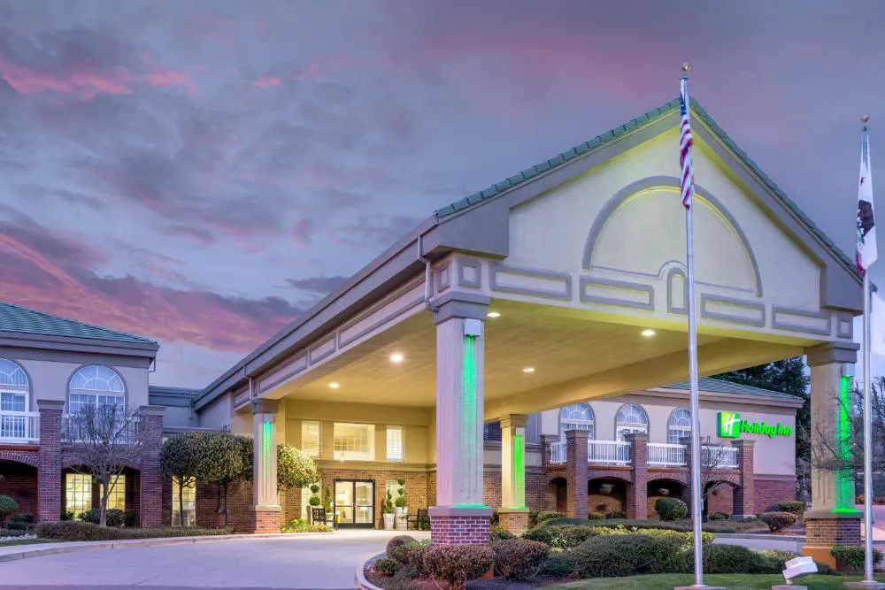 Holiday Inn Auburn by IHG hotel hero