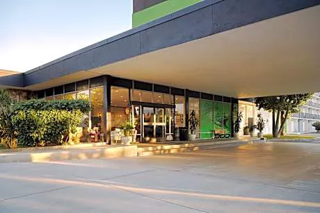 Glendale Express Hotel Los Angeles hotel detail image 2