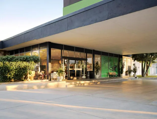 Glendale Express Hotel Los Angeles hotel detail image 2