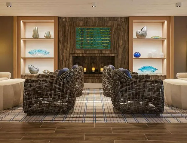 The Waterfront Beach Resort, A Hilton Hotel hotel detail image 4