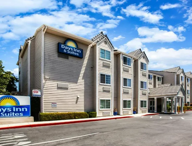 Days Inn & Suites by Wyndham Antioch hotel detail image 1