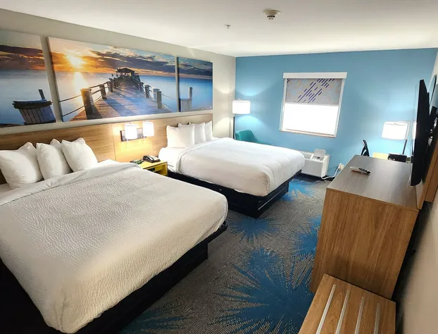 Days Inn & Suites by Wyndham Russellville hotel detail image 4