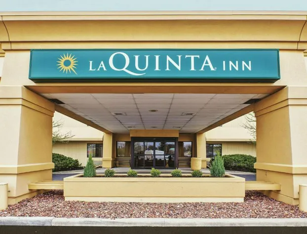 La Quinta Inn by Wyndham Toledo Perrysburg hotel detail image 3