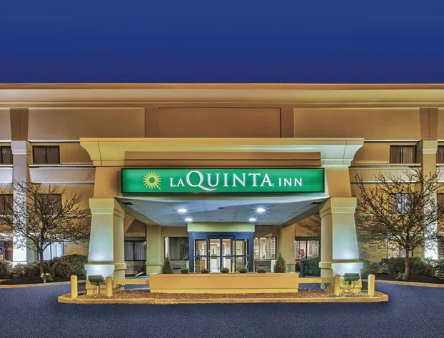 La Quinta Inn by Wyndham Toledo Perrysburg hotel detail image 3