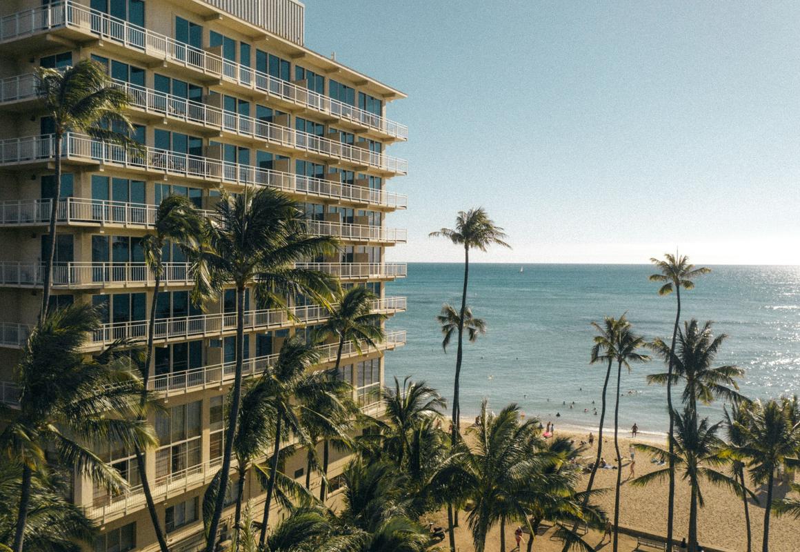Kaimana Beach Hotel hotel hero