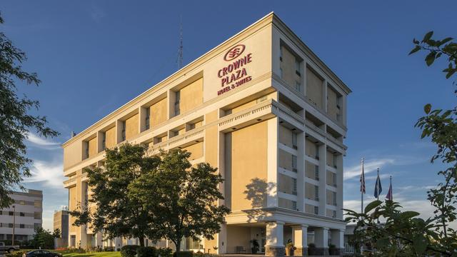 Crowne Plaza Suites Pittsburgh South, an IHG Hotel hotel detail image 1