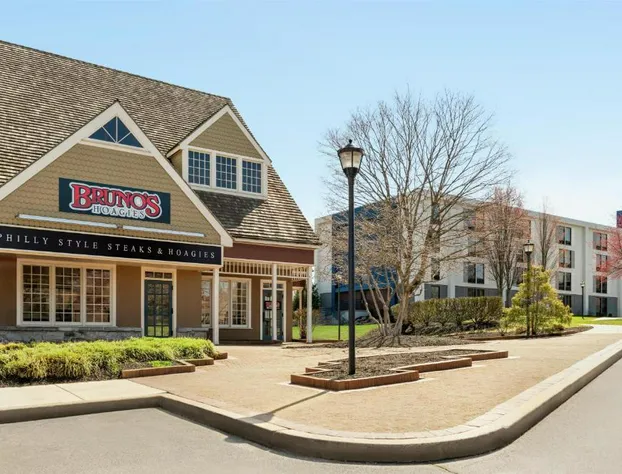 Hampton Inn Lancaster hotel detail image 3