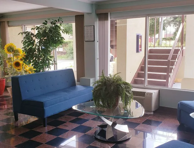 Days Inn by Wyndham Ashland hotel detail image 3