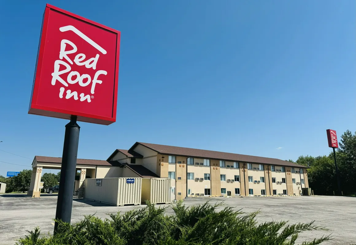 Red Roof Inn Ames hotel hero