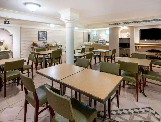 La Quinta East Deerfield Beach - Boca Raton hotel detail image 3