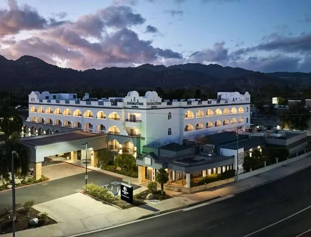 DoubleTree by Hilton Chatsworth hotel detail image 2