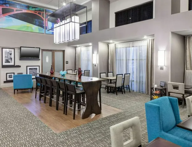 Hampton Inn & Suites Cedar Rapids - North hotel detail image 3