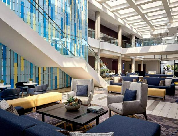 Ventura Beach Marriott hotel detail image 4