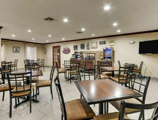 Best Western Plus University Inn & Suites hotel detail image 4