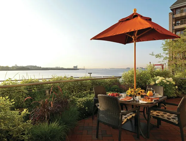 Battery Wharf Hotel, Boston Waterfront hotel detail image 4