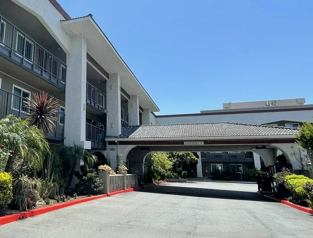 Quality Inn Ontario Airport Convention Center hotel detail image 1
