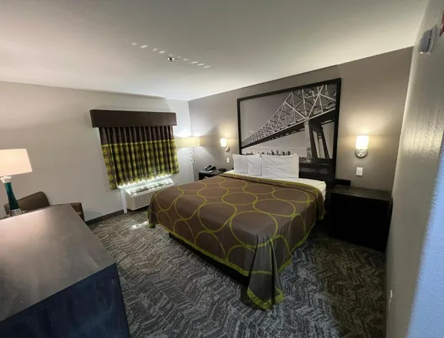 Super 8 by Wyndham Lake Charles/Sulphur hotel detail image 4