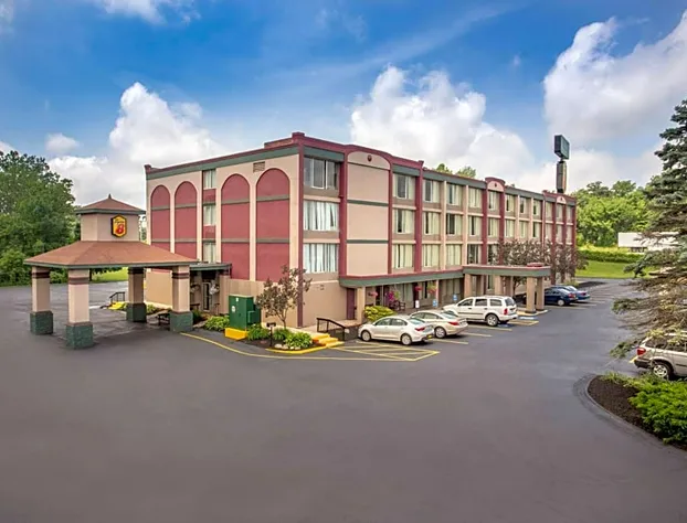 Super 8 by Wyndham Erie/I 90 hotel detail image 3