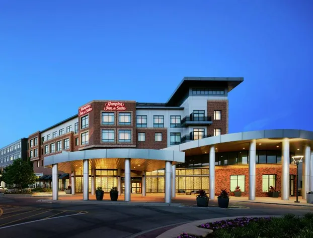 Hampton Inn & Suites Chicago/Mt. Prospect hotel detail image 1