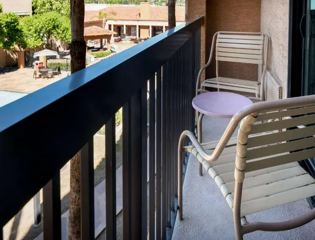 Sonesta Select Phoenix Camelback hotel detail image 2