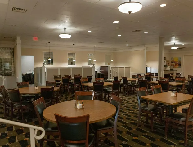 Ramada by Wyndham Cedar Rapids hotel detail image 3