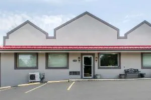 Econo Lodge Bellefonte I-99 hotel hero