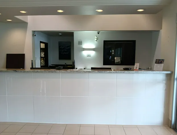 Super 8 by Wyndham St-Jerome hotel detail image 1