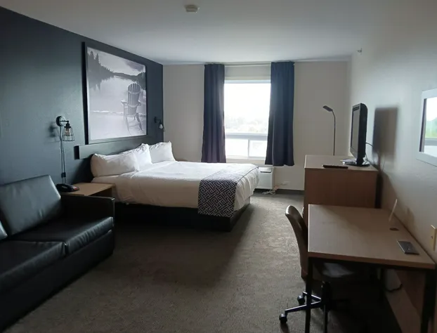 Super 8 by Wyndham St-Jerome hotel detail image 4