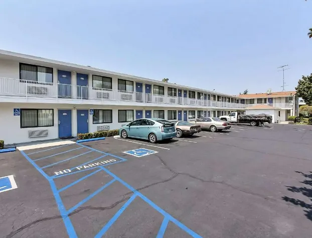 Motel 6 Sunnyvale, CA - South hotel detail image 3