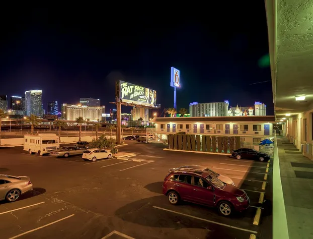Motel 6 Las Vegas, NV – I-15 Stadium hotel detail image 4