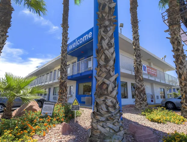 Motel 6 Las Vegas, NV – I-15 Stadium hotel detail image 1