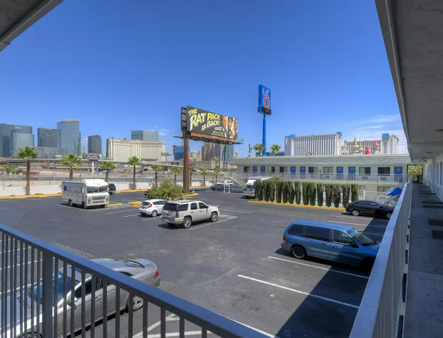 Motel 6 Las Vegas, NV – I-15 Stadium hotel detail image 3